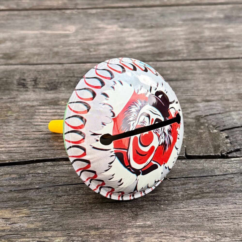 Vintage 1950s USA Toy Metal Tin Litho Circus Clown Face Rattle Noise Maker Party